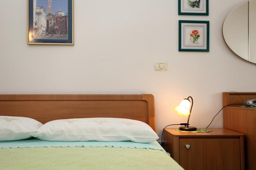 Parenzana Sea View Apartments Sk Portoroz Exterior photo