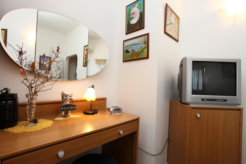 Parenzana Sea View Apartments Sk Portoroz Exterior photo
