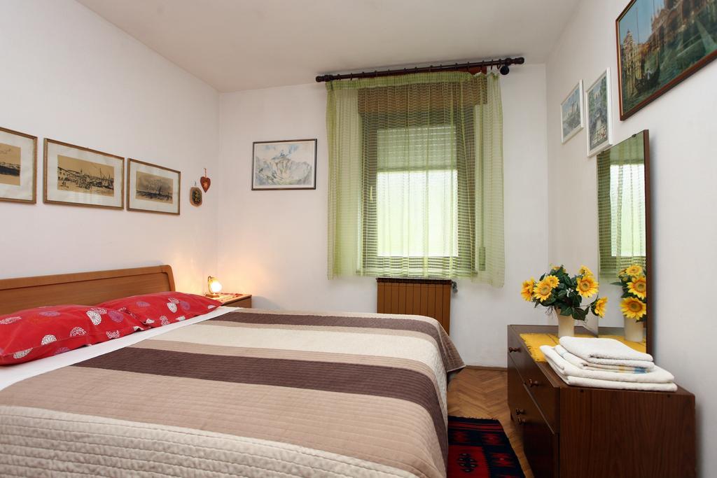 Parenzana Sea View Apartments Sk Portoroz Exterior photo